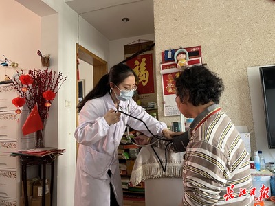 電話解惑、上門服務 硚口家庭醫生團隊，做居民的“私人”健康顧問